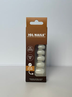 Lila Geluxe™ Nails – Classic White Short Round