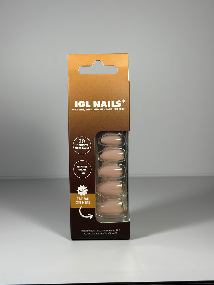 Sophia Geluxe™ Nails – Nude Almond with Gold Accent